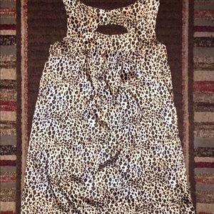 Woman’s Top Size Medium